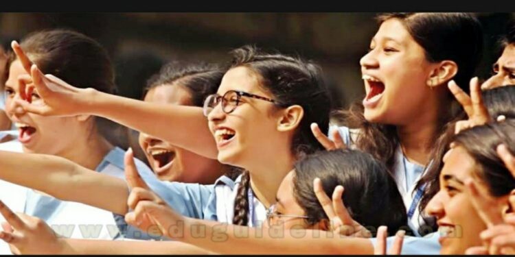 এসএসসি এইচএসসি পরীক্ষার্থীদের ক্লাস যেভাবে